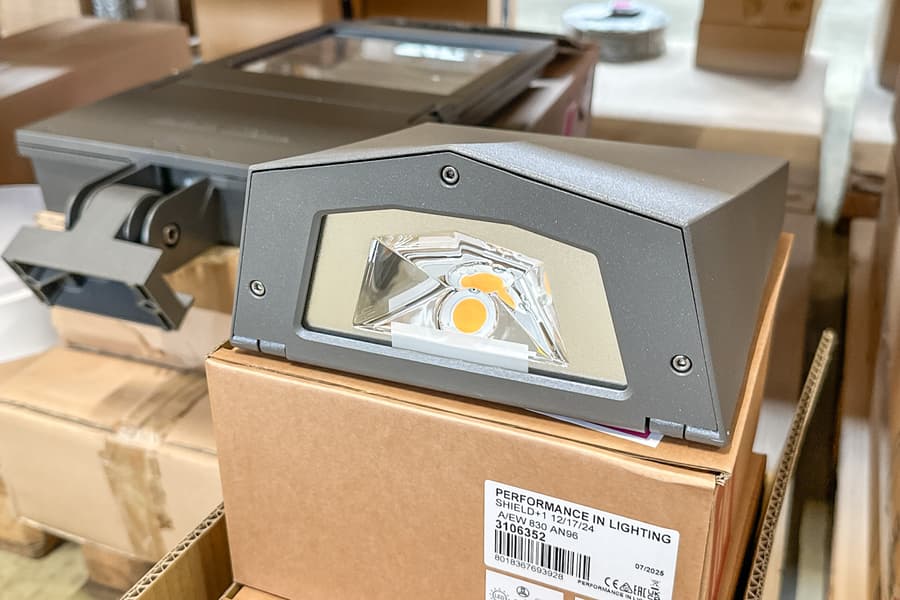 LED Außenleuchte iN SHIELD+1 12/17/24 A/EW 830 AN96